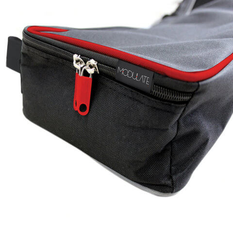 Modulate™ bag close-up of zips
